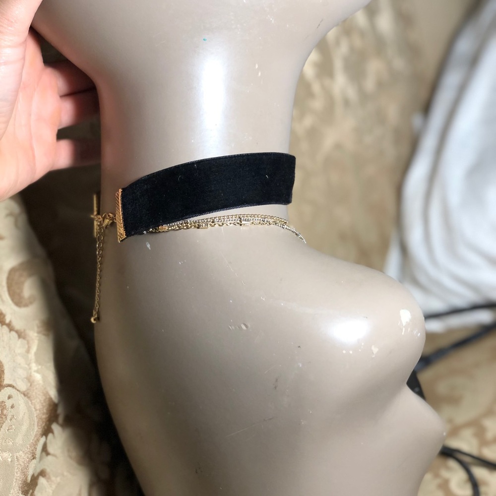 Necklace - Picture 2 of 2